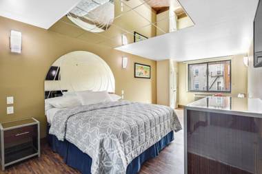 Brooklyn Broadway Hotel