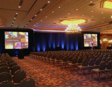 Ramada by Wyndham Buffalo Downtown