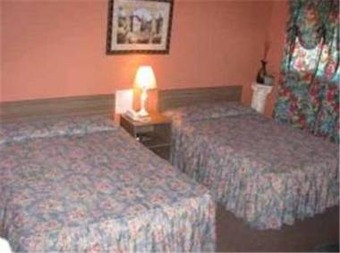 Four Seasons Motel