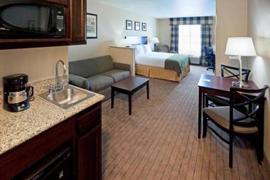 Holiday Inn Express Hotel & Suites Syracuse North Airport Area an IHG Hotel