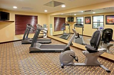 Holiday Inn Express Hotel & Suites Syracuse North Airport Area an IHG Hotel