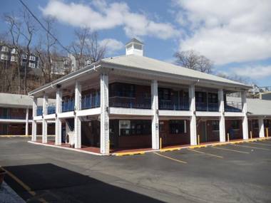 Days Inn by Wyndham Elmsford