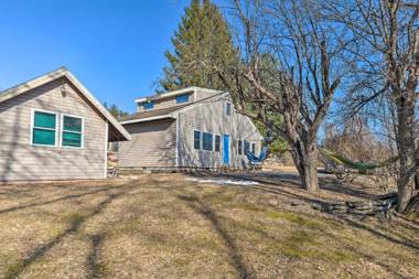 Modern Hunter Mountain Home 1 Mile from Resort!