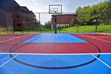 The Lodges at Cresthaven