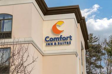 Comfort Inn & Suites Lake George