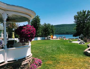 Shore Meadows Lodge LLC