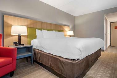 Comfort Inn & Suites Syracuse North