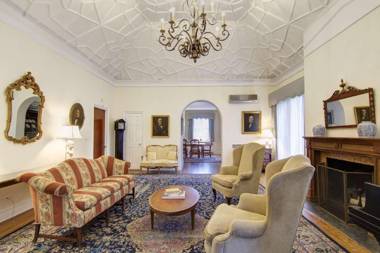 Roger Smith Hotel