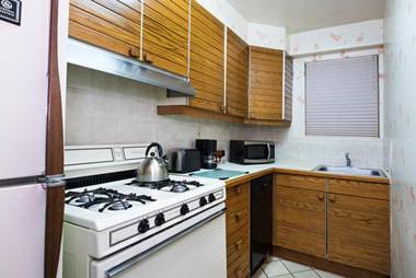 Murray Hill East Suites