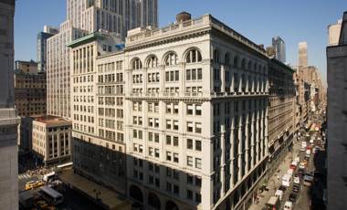 U Hotel Fifth Avenue I Empire State Building