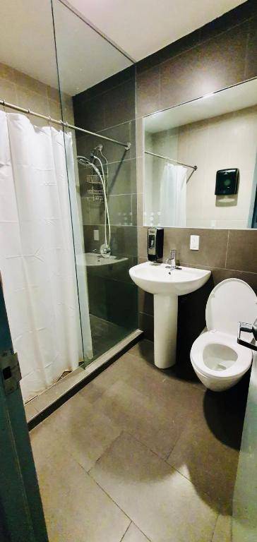 Jazz on Columbus Circle Hostel