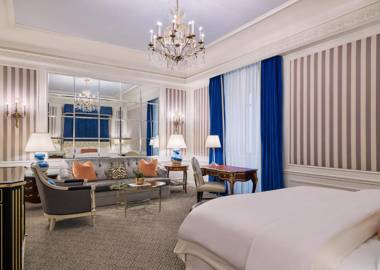 5th & 55th Residence Club