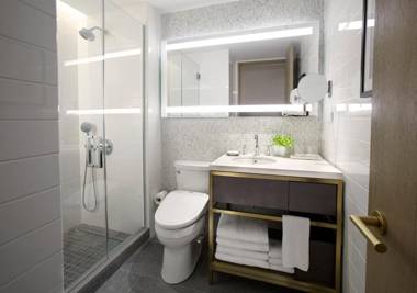 Hilton Club The Central at 5th New York