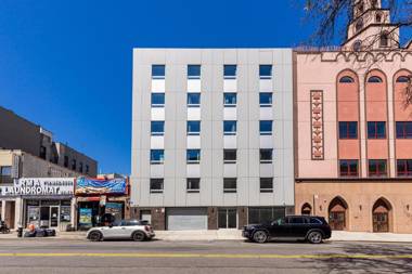 STEINWAY HOTEL
