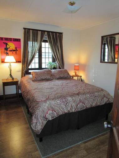 Wanderfalls Guesthouse & Hostel