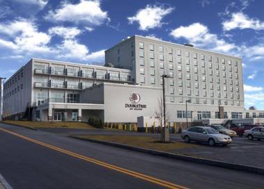 DoubleTree by Hilton Hotel Niagara Falls New York