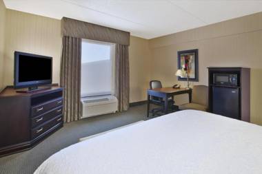 Hampton Inn & Suites Plattsburgh