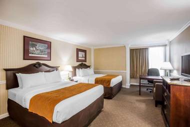 Comfort Inn & Suites Plattsburgh - Morrisonville