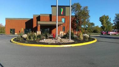 Super 8 by Wyndham Plattsburgh