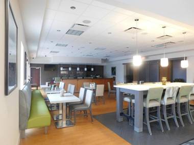 Holiday Inn Hotel & Suites Rochester - Marketplace an IHG Hotel