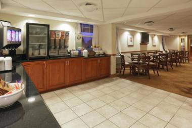 Country Inn & Suites by Radisson Rochester-University Area NY