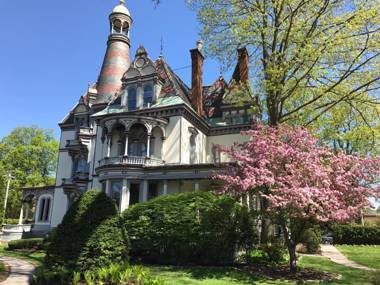Batcheller Mansion Inn