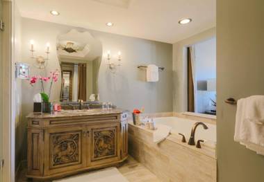 Grand Bohemian Hotel Asheville Autograph Collection