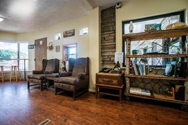 The Mountaineer Inn - Asheville