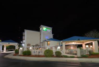 Holiday Inn Express & Suites Asheville SW - Outlet Ctr Area an IHG Hotel