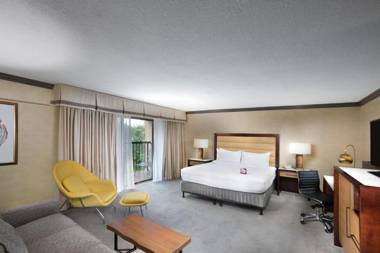 Crowne Plaza Resort Asheville an IHG Hotel