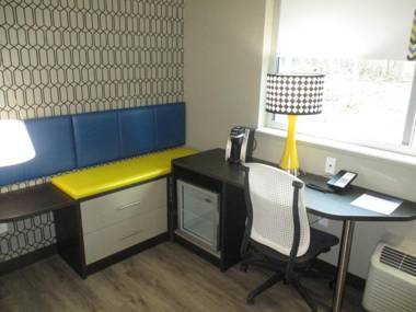 GLō Best Western Asheville Tunnel Road