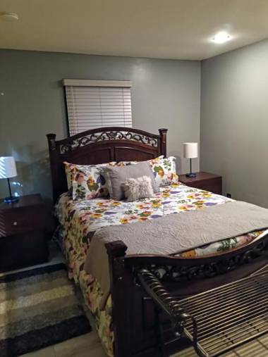 Looking for a peaceful Getaway thats close to the Historical Biltmore House