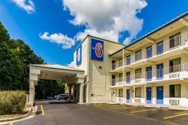 Motel 6-Raleigh NC - Cary