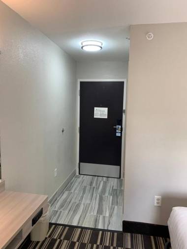 Microtel Inn by Wyndham Charlotte Airport