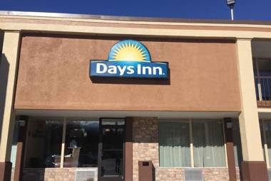 Days Inn by Wyndham Charlotte Airport North