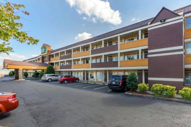 Quality Inn Airport South