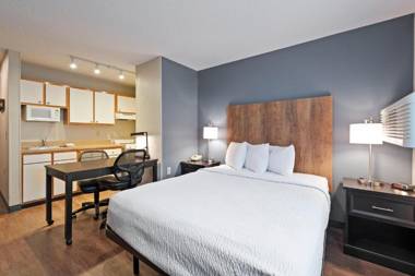 Extended Stay America Suites - Charlotte - University Place - E McCullough Dr