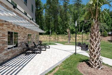 Holiday Inn Express & Suites - Charlotte Airport an IHG Hotel