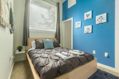 Trifecta Spacious & Beautiful Wifi Superhost