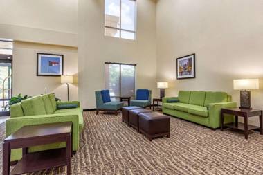 Comfort Suites Clayton - Garner