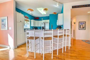 WS-F4 - Postcard Perfect