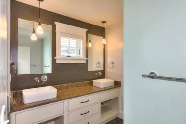 1611 - The Salted Rim Retreat