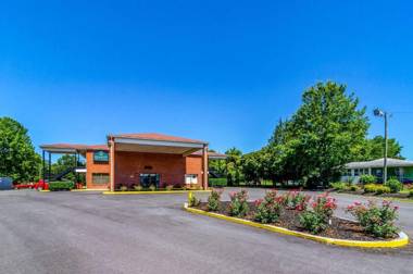 Quality Inn & Suites Creedmor - Butner