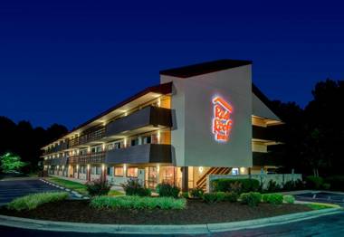 Red Roof Inn Chapel Hill - UNC