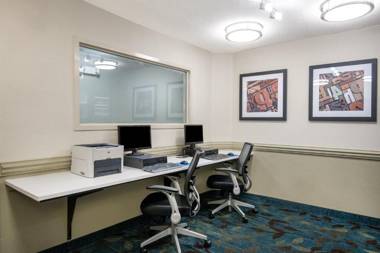 Candlewood Suites Durham - RTP an IHG Hotel