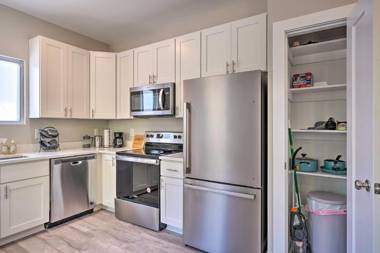 Modern Durham Studio about 3 Mi to Downtown Fun!