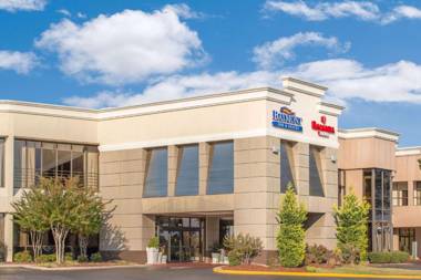 Ramada Plaza by Wyndham Fayetteville Fort Bragg Area