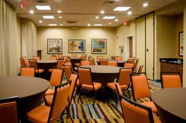 Fairfield Inn & Suites by Marriott Fayetteville North