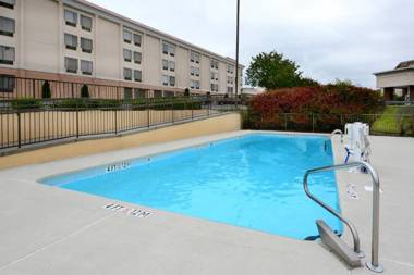 Holiday Inn Express Greensboro-I-40 at Wendover an IHG Hotel