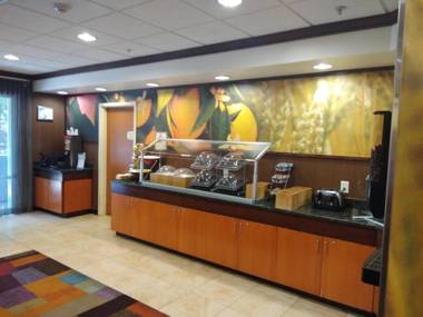 Fairfield Inn & Suites Greensboro Wendover